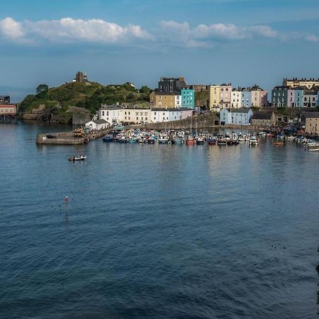 Dragons Den - 2 Bedroom Apartment - Tenby Exterior photo