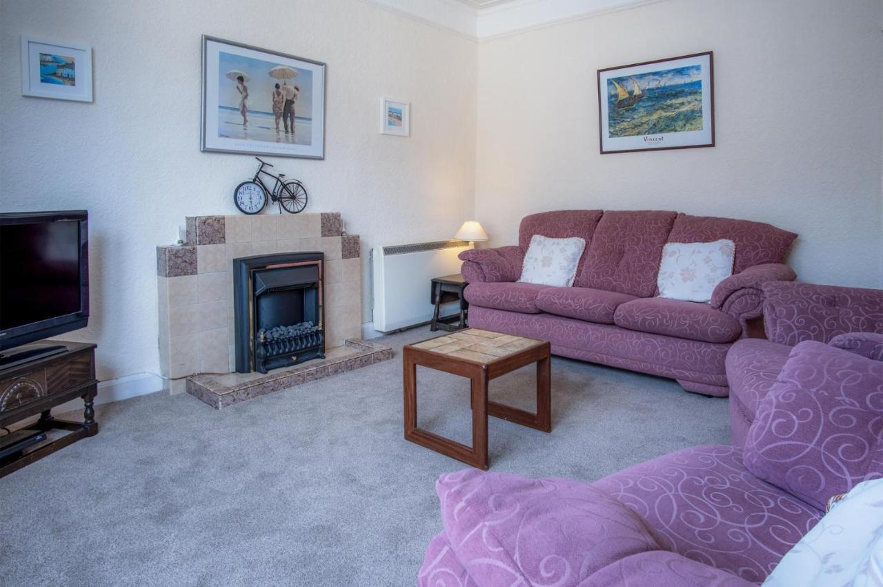 Dragons Den - 2 Bedroom Apartment - Tenby Exterior photo